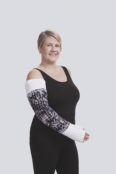 6823_Juzo_SoftCompress_Bandagehilfe_Arm_AGA_UniXqdldRpRChb8N